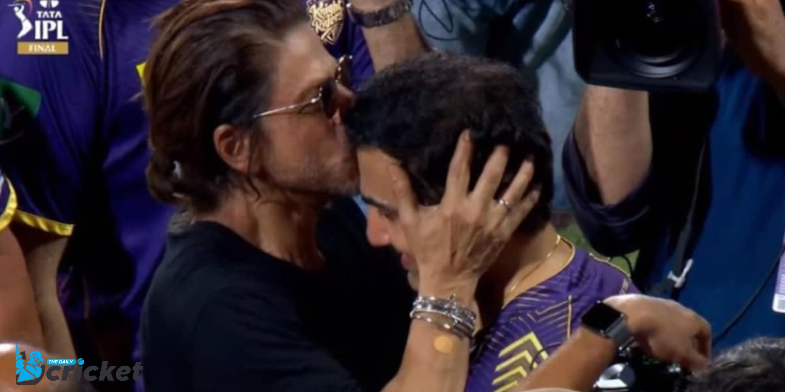 Shah Rukh Khan kisses Gautam Gambhir's forehead in a heartwarming moment after KKR end their 10-year quest for a third IPL title