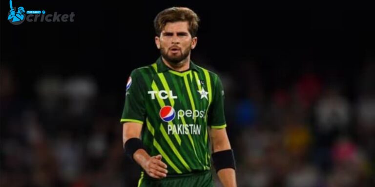 According to Gary Kirsten, Shaheen Afridi misbehaved with coaches, while Wahab Riaz and Razzaq preferred players who played poorly.